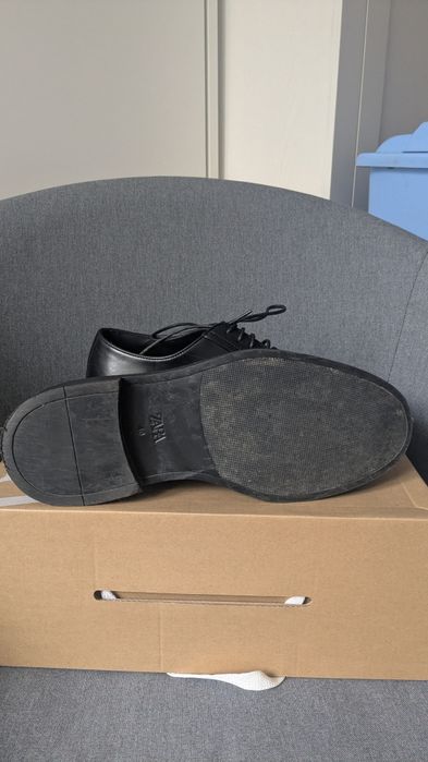 Pantofi negri Zara marimea 40