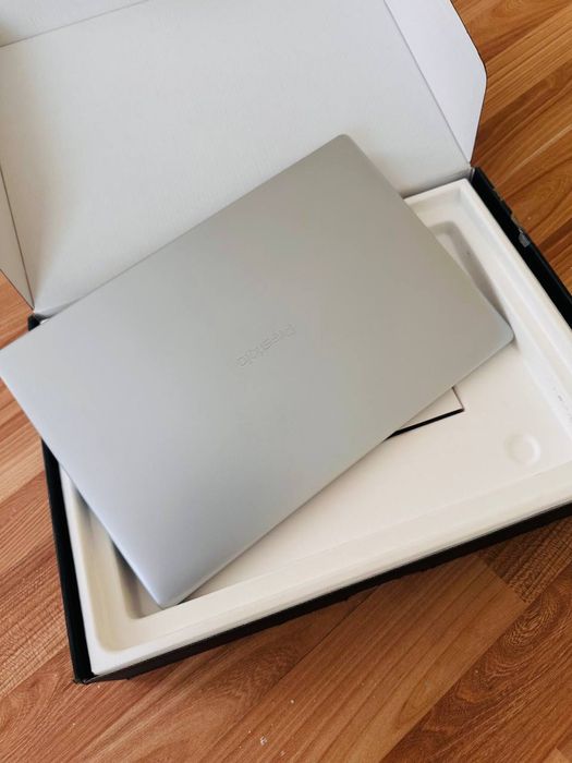 Noutbuk narxi arzon srochni sotiladi