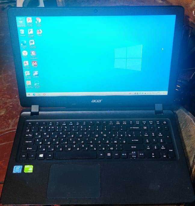 Ноутбук ACER ES1-532, 15.6, Pentium N3710/4 GB/SSD 240 GB/920MX 2GB/