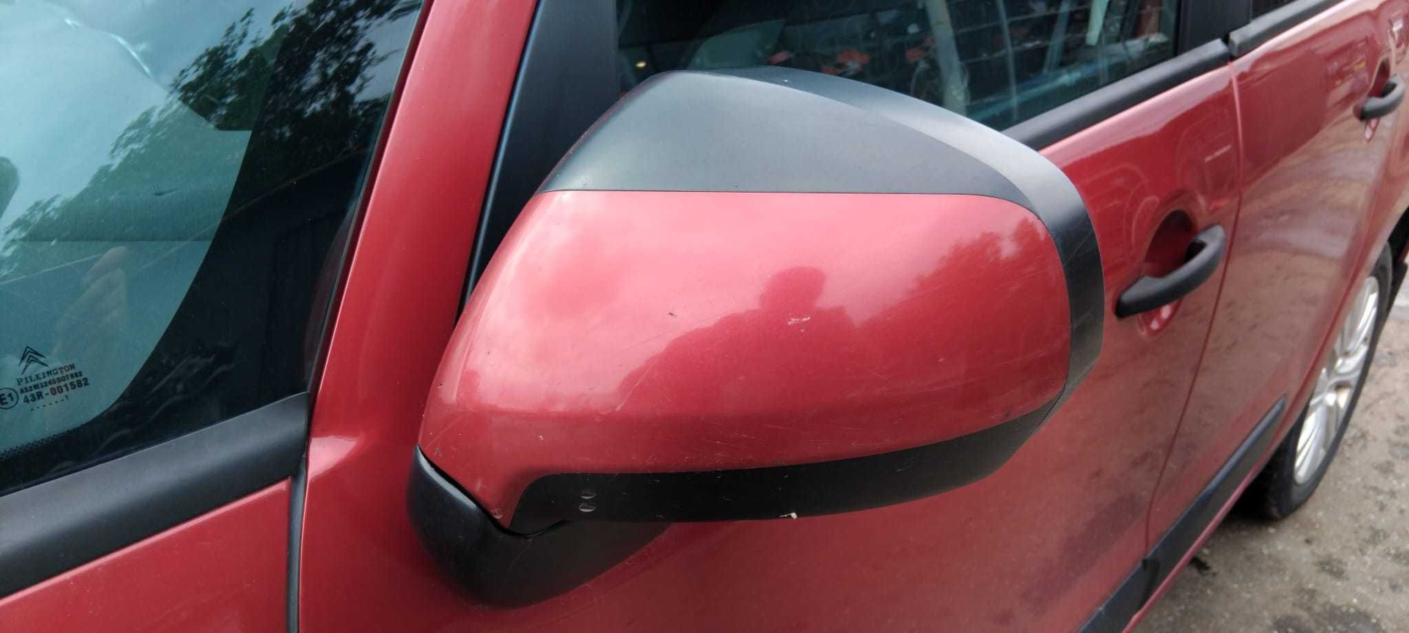 Dezmembrez Citroen C3 Picasso, 1.6 HDI Euro 5, an 2011