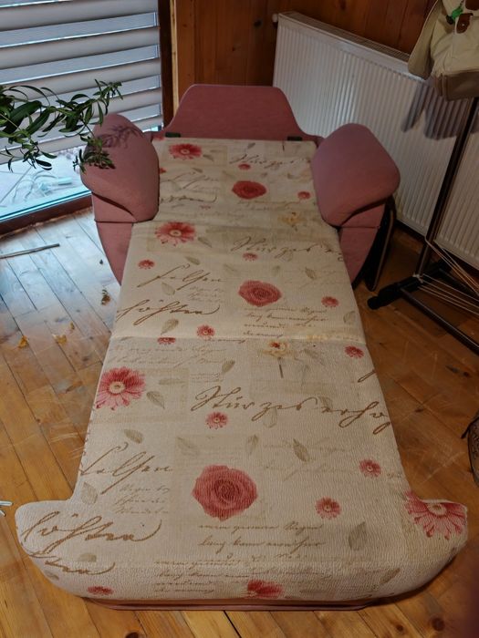 Vând canapea extensibila (+2 fotolii extensibile-optional)