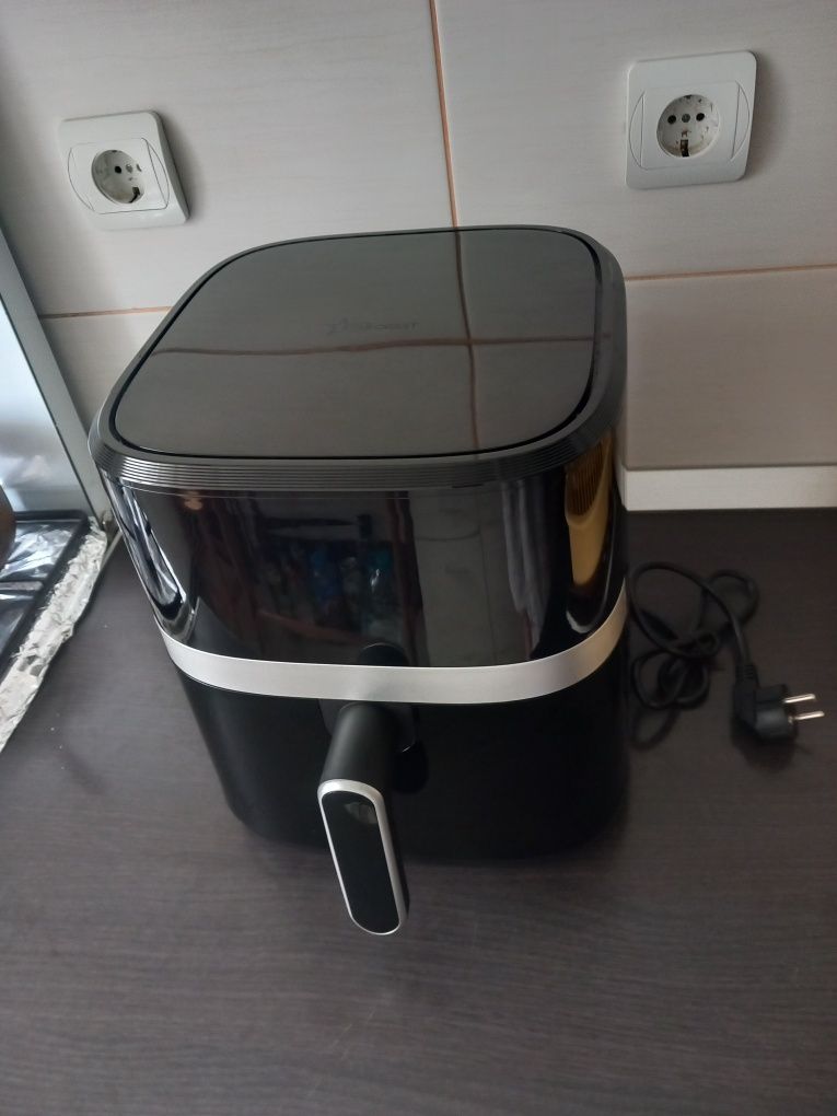Air fryer - Friteuza digitala cu aer cald STARCREST SFR-5570BK, 1500 W