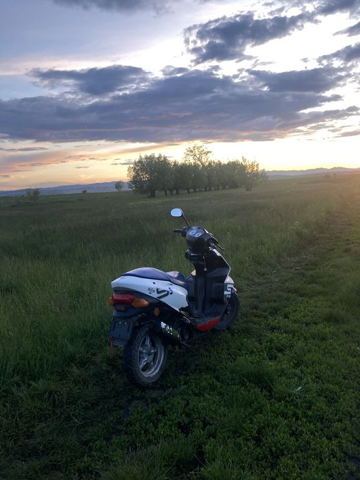 Vând Daelim S 49cc cu Acte !