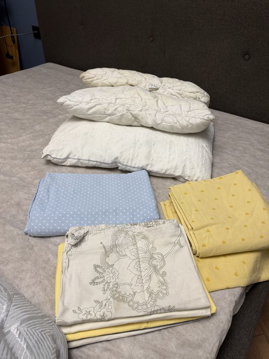Подушки, постельное б/у