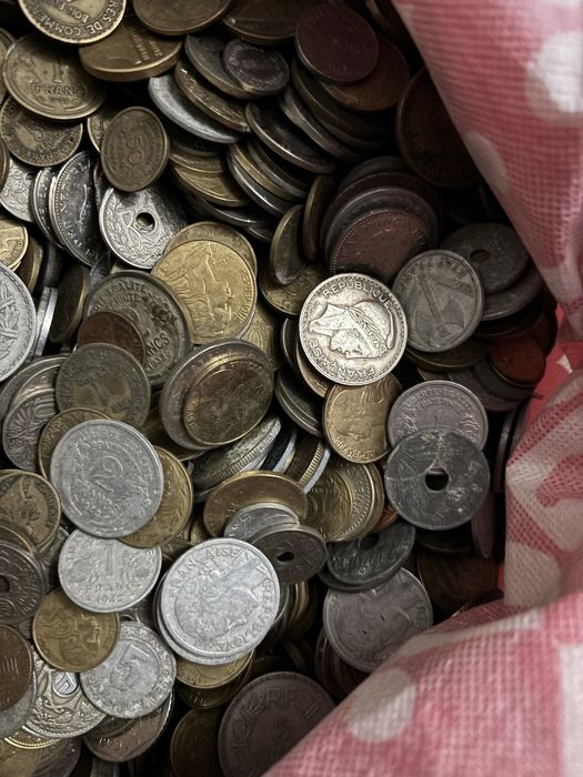 Lot mare de monede straine, 10 kg