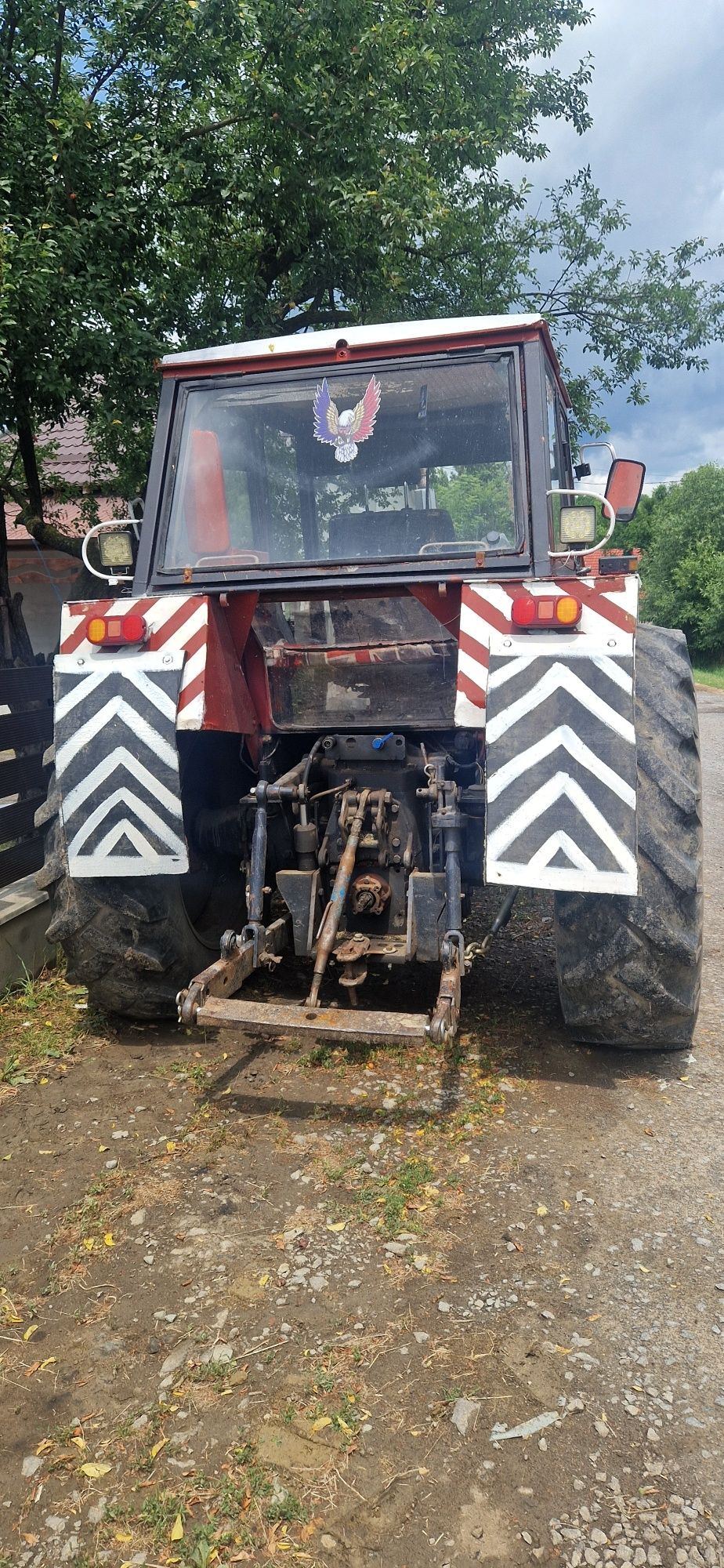 Tractor    Case IH 
85 C