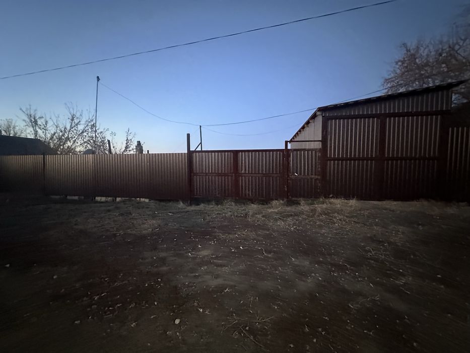 Продам землю, 10соток, ангар и землянка