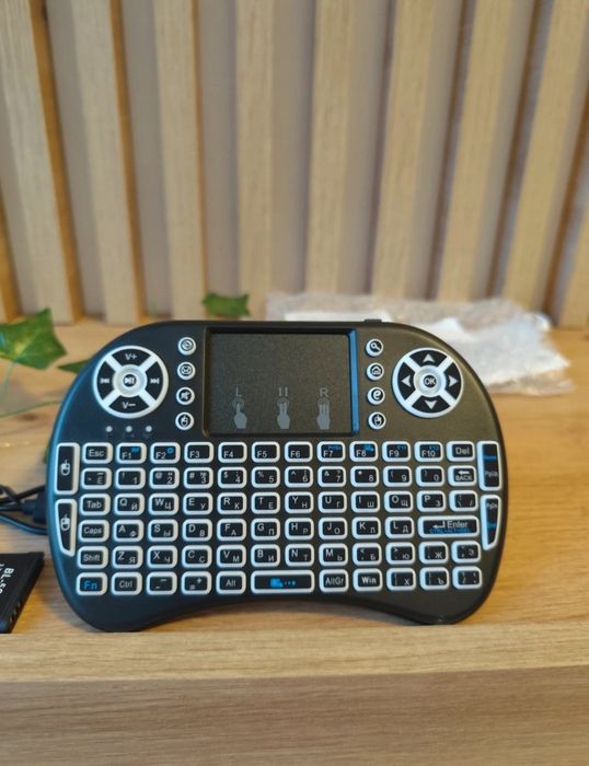 NOUA Mini tastatura wireless cu baterie inclusa