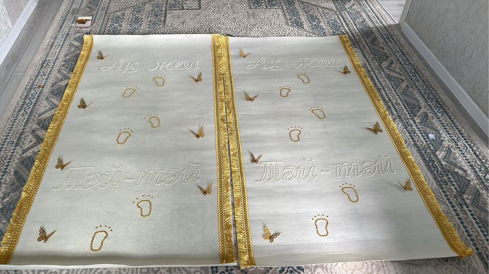 Жалға беріледі. Егіздерге арналған, дара да алуға болады