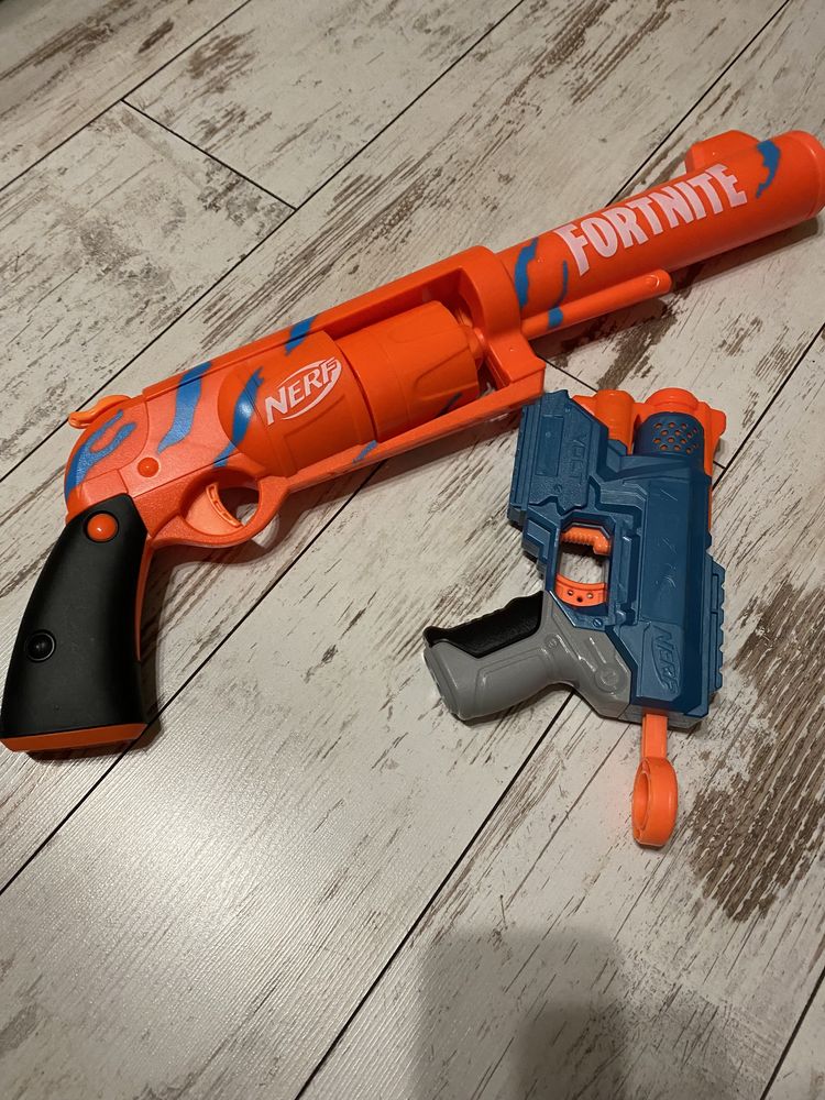 Бластер Nerf с лазер