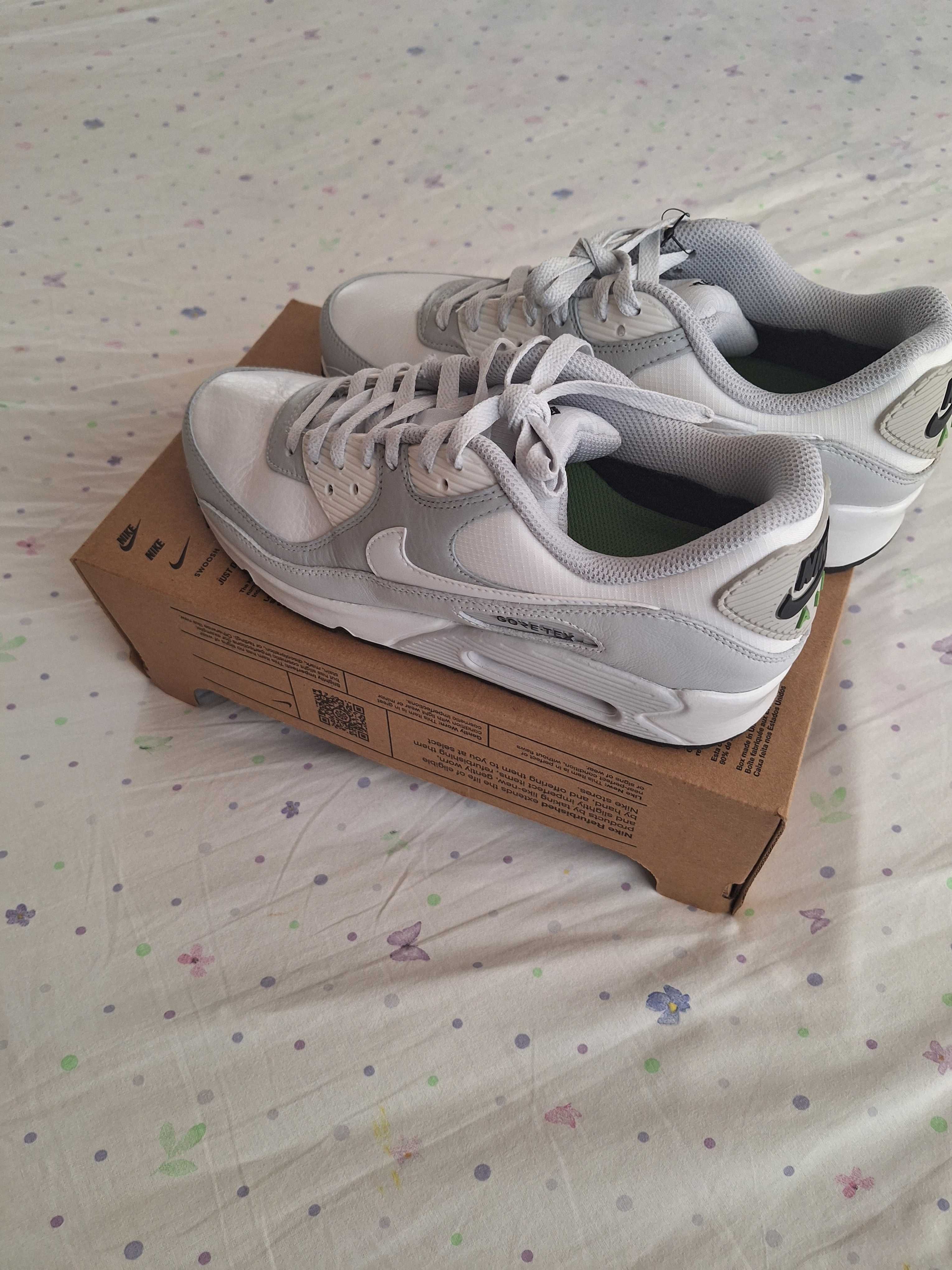 Мъжки маратонки NIKE AIR MAX 90 GTX