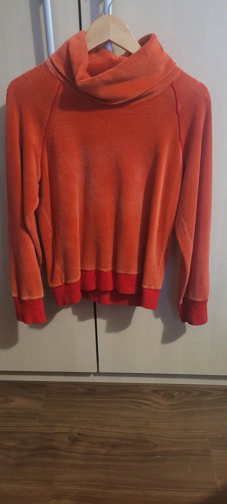 Bluza sport catifea rosie, mărimea M