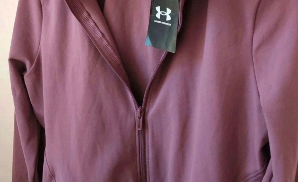 Bluza Under Armour Noua