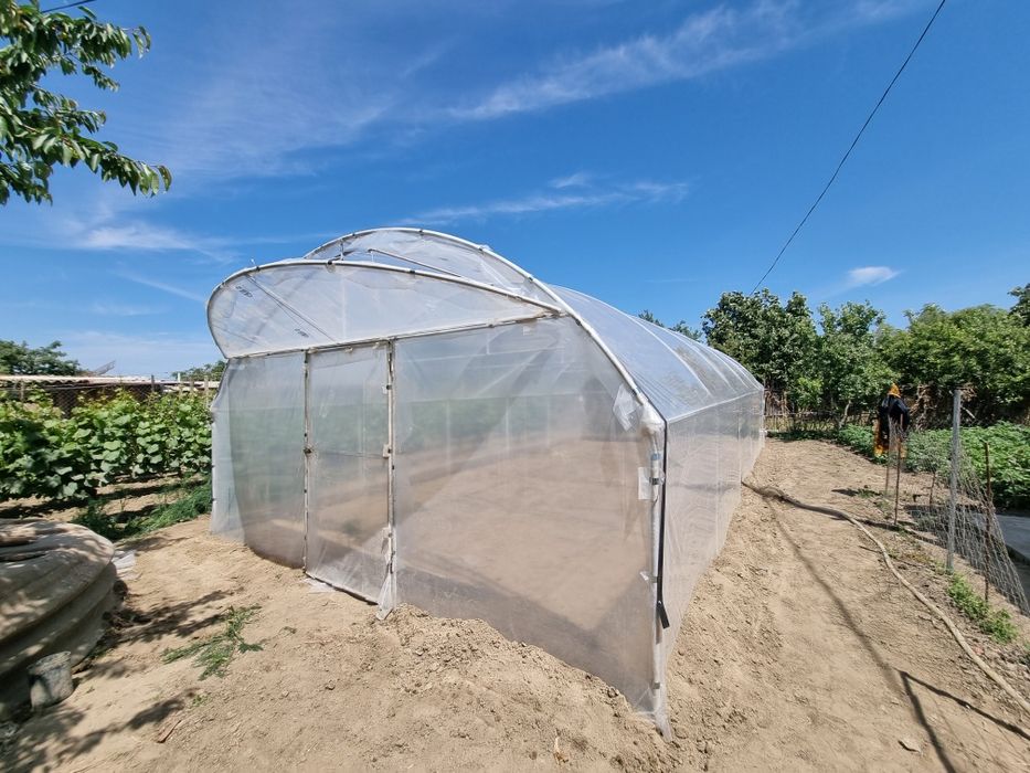 Arcade solar roluite la diferite dimensiuni