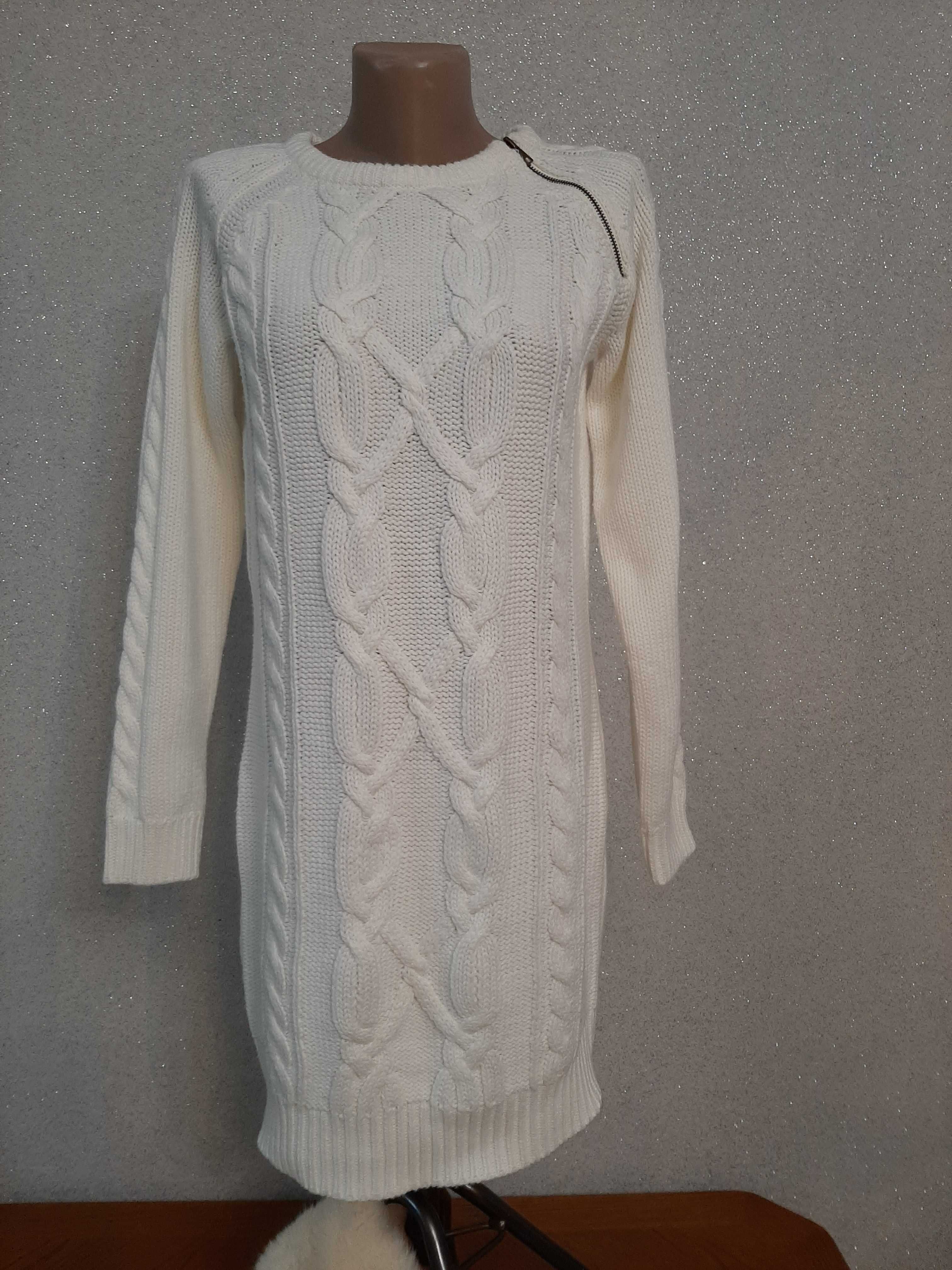 Pulover lung / rochie tricotată