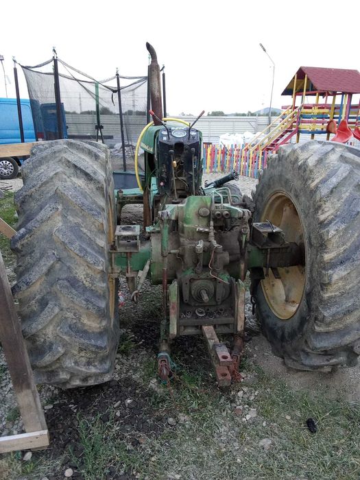 Dezmembrez John Deere 3130