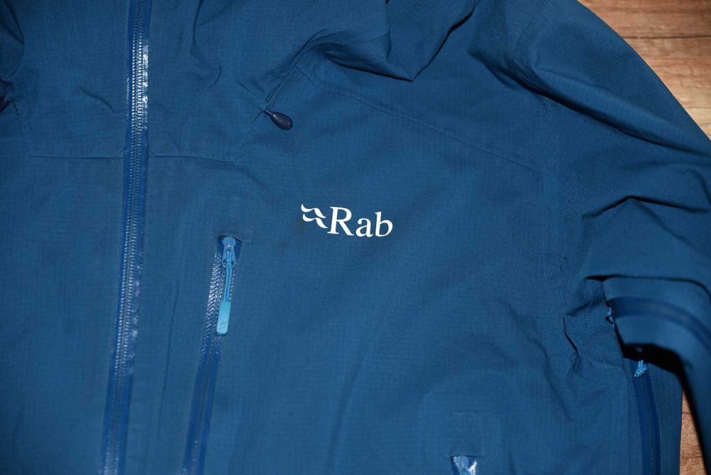 RAB оригинална мъжка ветровка, размер XL.