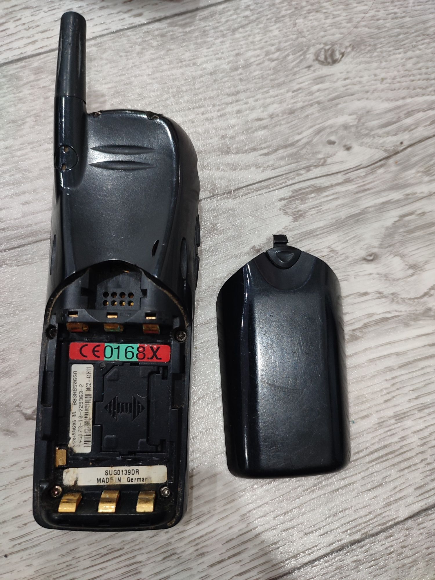 Motorola T22-88 продам раритет телефон.