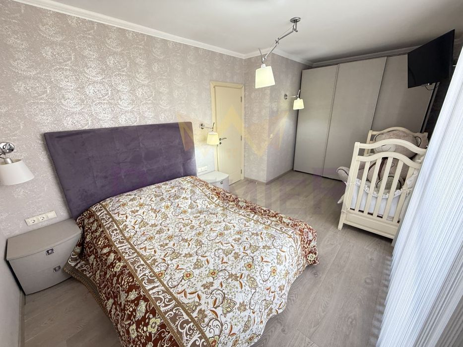 Продава се Двустаен апартамент в к.к. Слънчев бряг - 69 кв.м за 1421 €/кв.м - Снимка #3