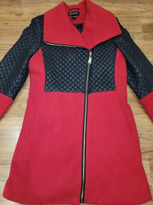 Палто Lucy със забележки