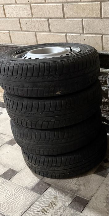 Балон Шина с дисками штамповка 175/70/13