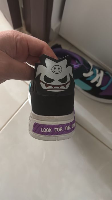 Vand Adidasi Noi Marimea 43 Unisex!