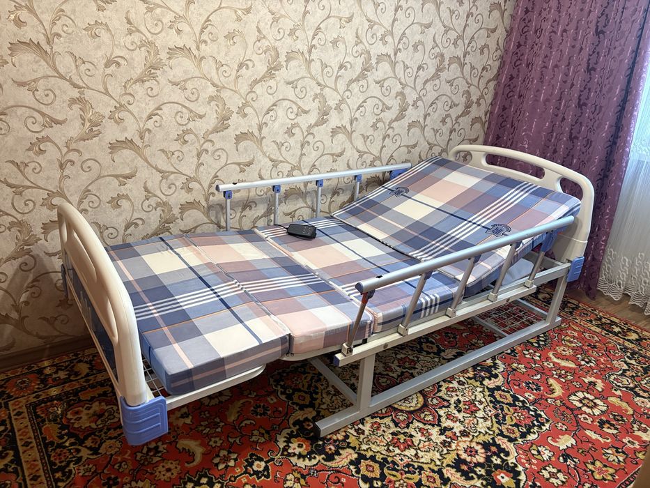 Медицинская кровать