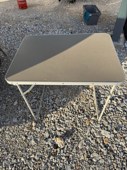 Туристическа маса за къмпинг сгъваема