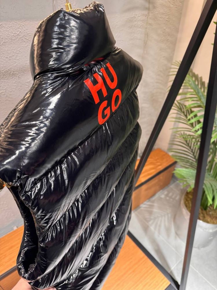 Vesta Barbati Hugo Boss Black Lucios!