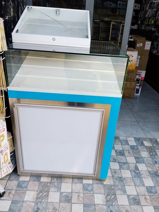 Телефон учун витрина