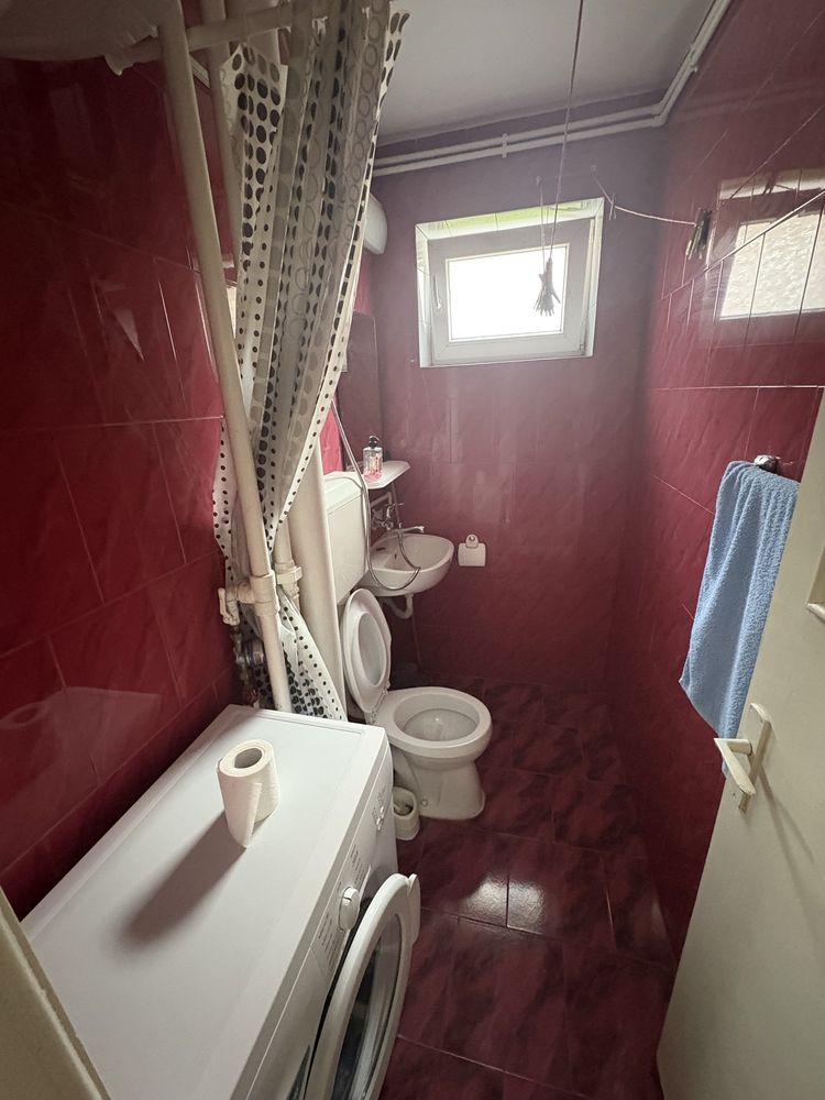 Inchiriez apartament cu 2 camere