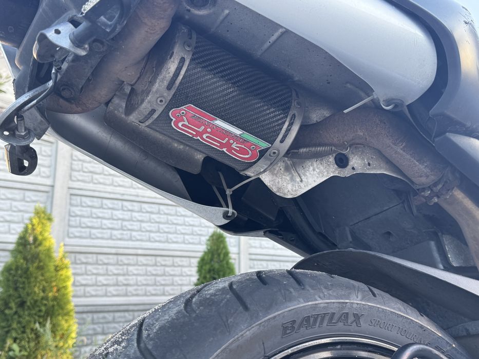 Suzuki GSR 600 2009