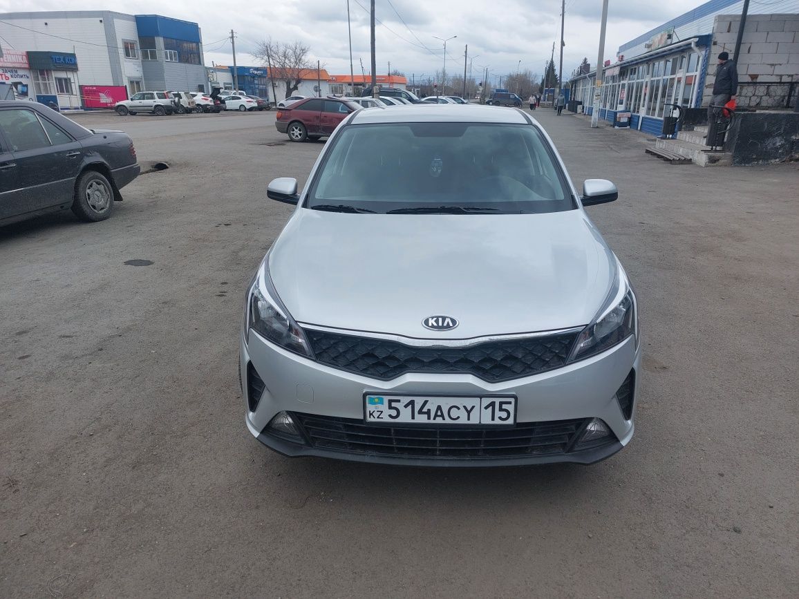 Kia Rio 2021 года