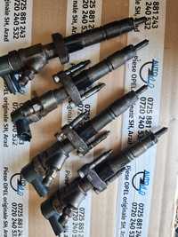 Injector Renault Trafic Master Opel Movano Nissan 2.5 dci 0445110265