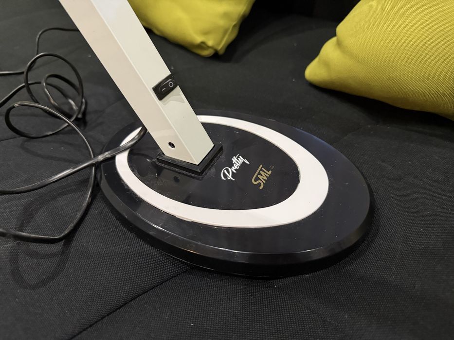 Настолна лампа за маникюр или друга дейност