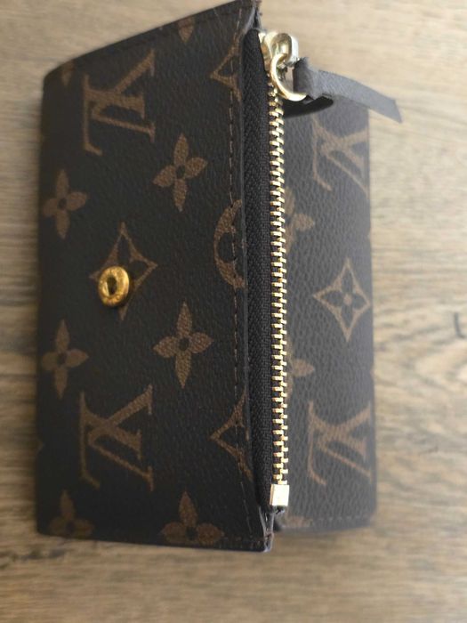 Loius Vuitton оригинално дамско портмоне