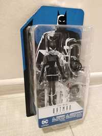 Figurina Catwoman Animated Series [15 cm]