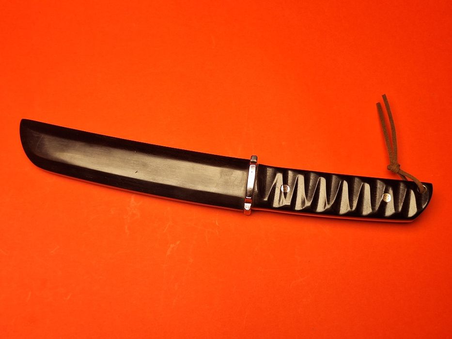 Японски нож от дамаска стомана 67 слоя и VG-10 Tanto