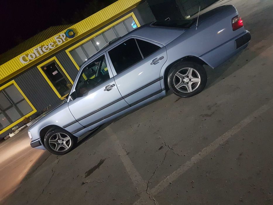 Продам машину марки мерседес