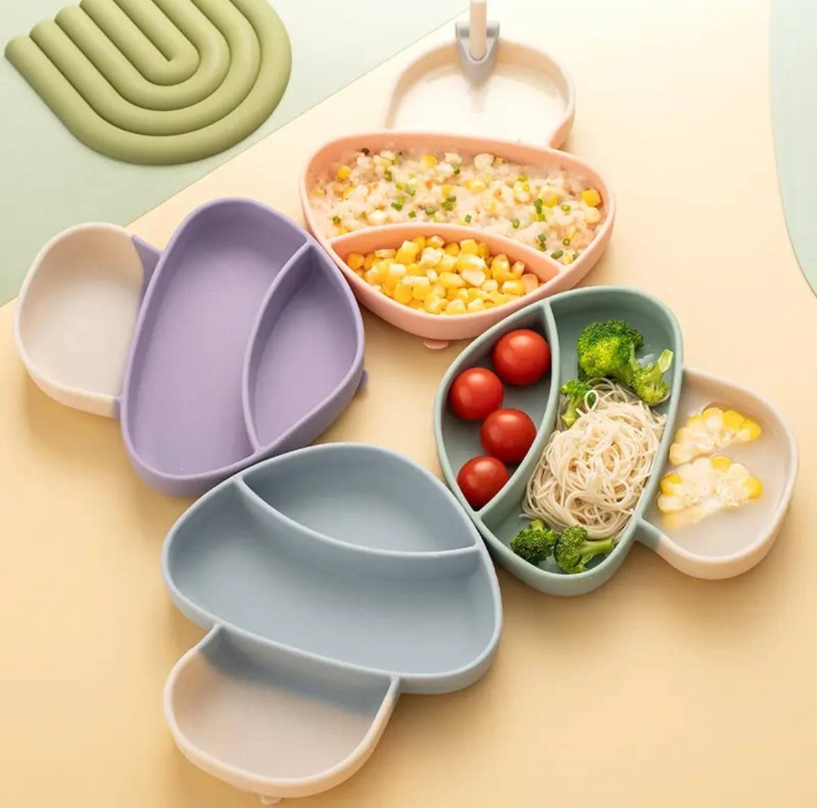 Детская посуда для кормления малышей. Секционная тарелка 5 предметов