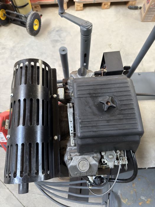 Elicopter de beton dublu cu motor Subaru EH 65 /22 cp