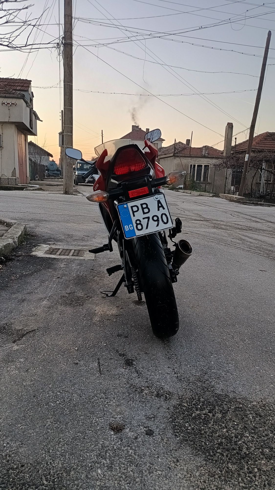 Honda cbr 125r 2016