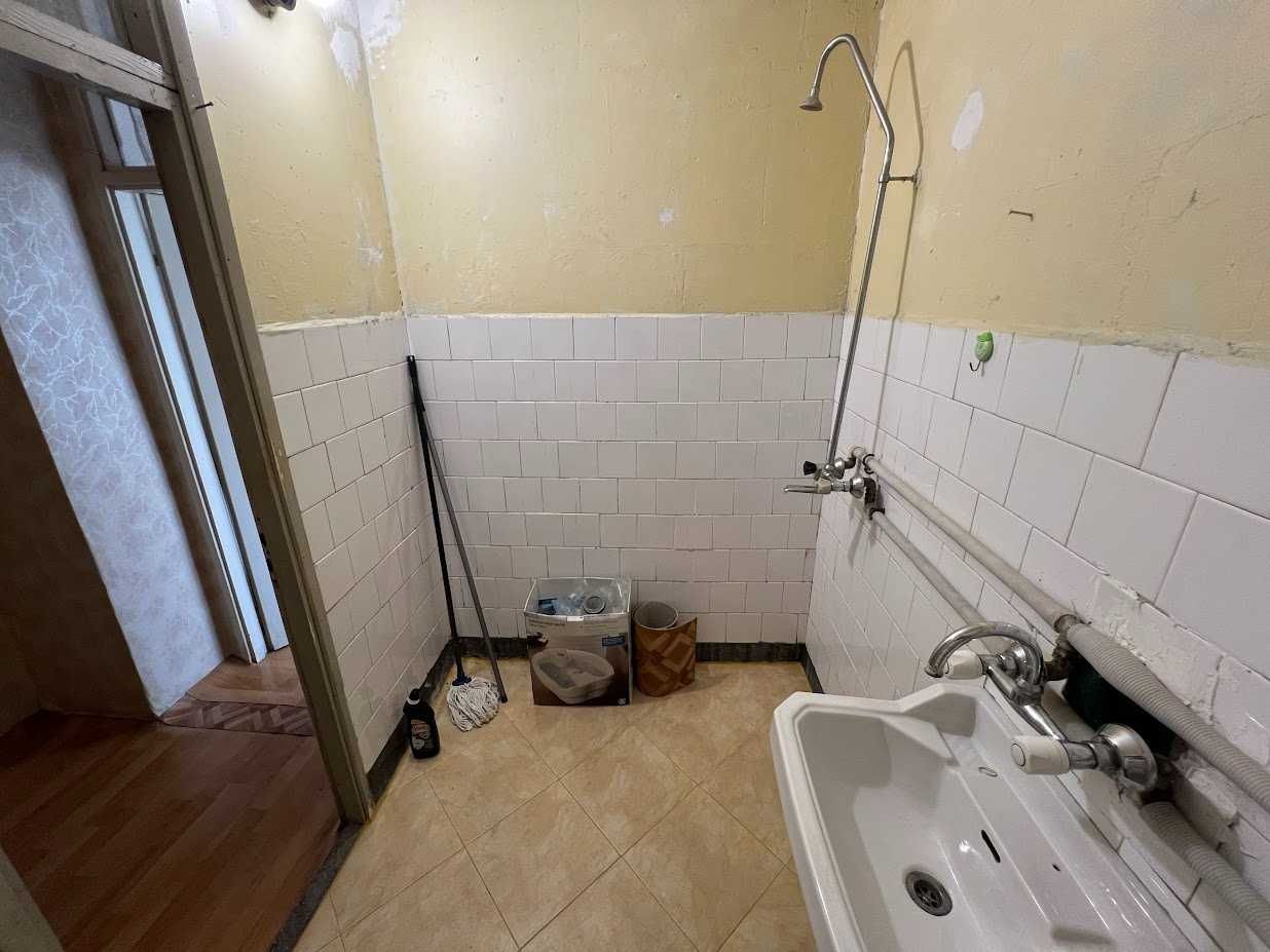 Продавам едностаен апартамент (гарсониера) 33 кв.м – Център, Кнежа