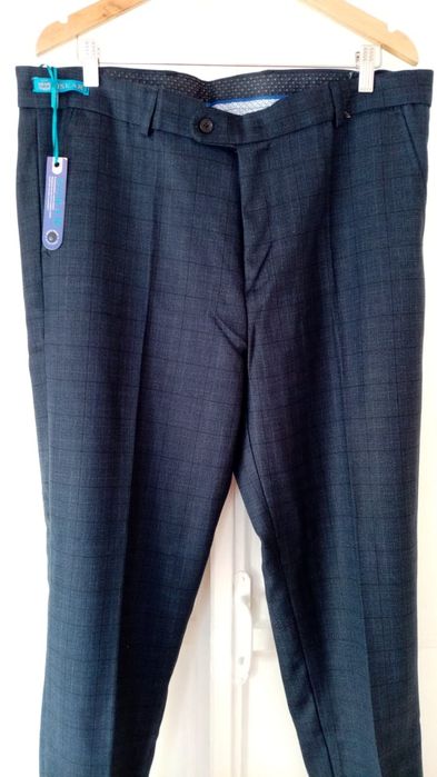 Брюки мужские продам.