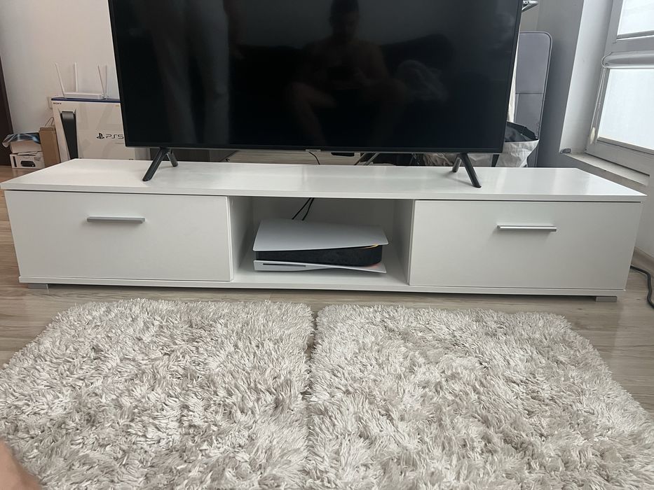 Телевизионен шкаф с две врати (ТВ шкаф)