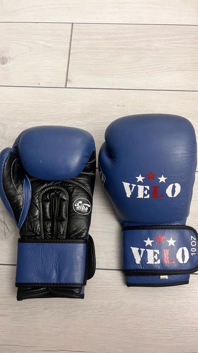Перчатки для бокса