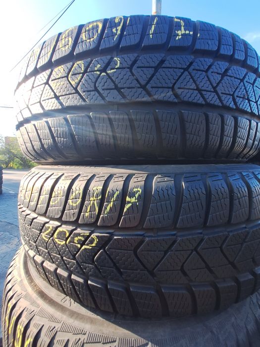2 anvelope iarna 205/60r16 Pirelli Montaj Gratuit