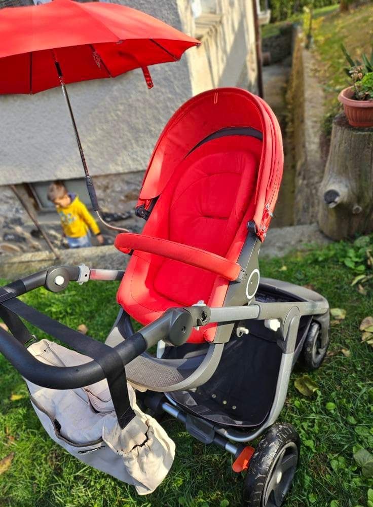 Детска количка Stokke trailz с включени всички аксесоари и зимно чувал