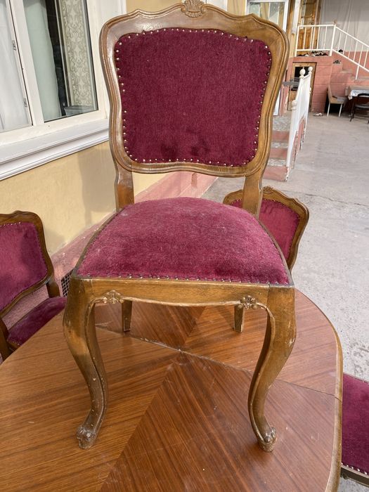 Стол стул сотилади