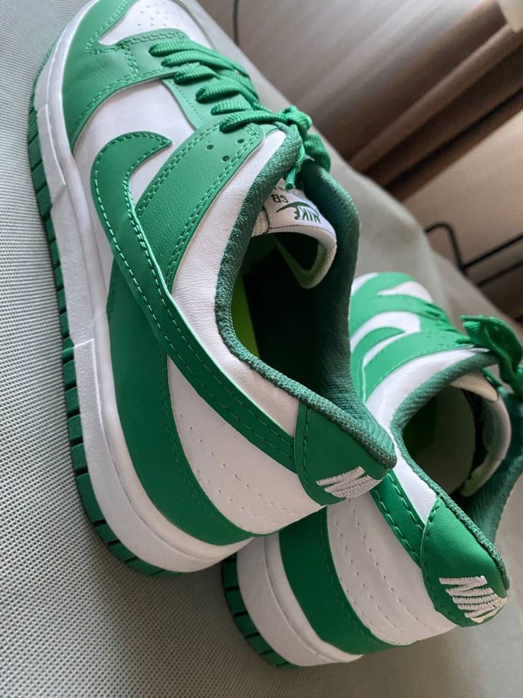 Adidasi nike 43 verde